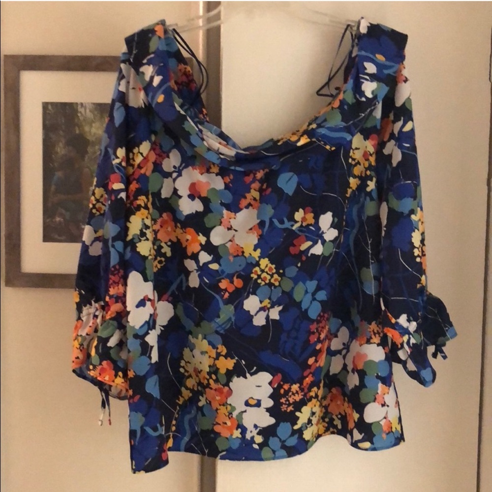 Banana republic floral top